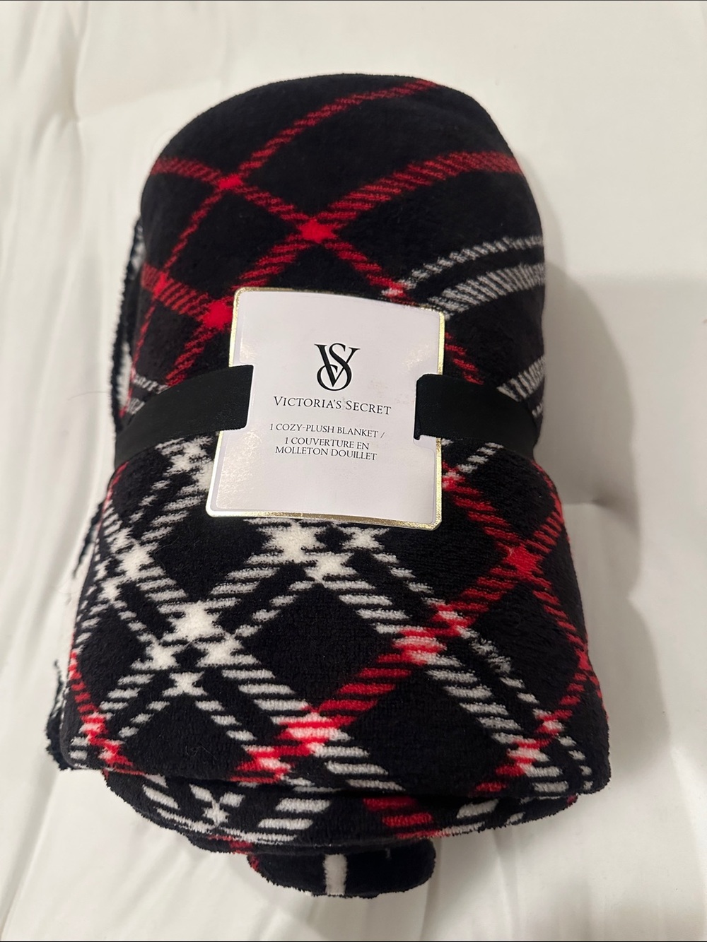 Victoria's Secret Black Red White Plaid Cozy Plush Blanket